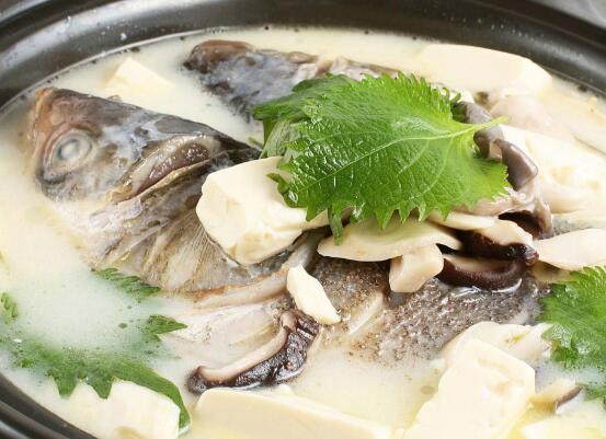 春の眠気対策に効く「シソとミント、魚頭のスープ」