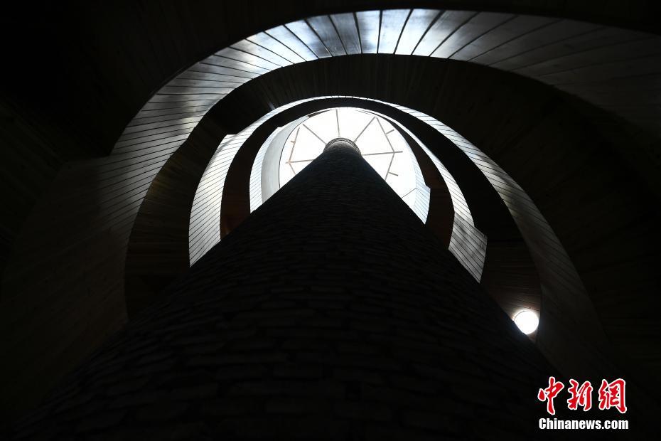 千點以上の火鍋がズラリ！重慶市の三耳火鍋博物館