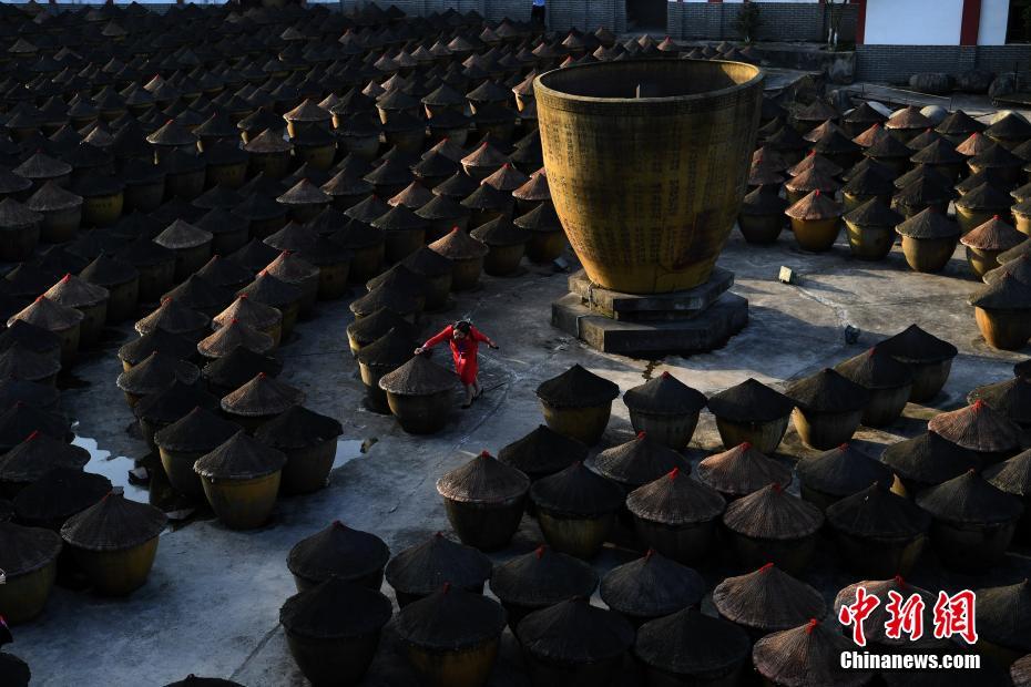 千點(diǎn)以上の火鍋がズラリ！重慶市の三耳火鍋博物館