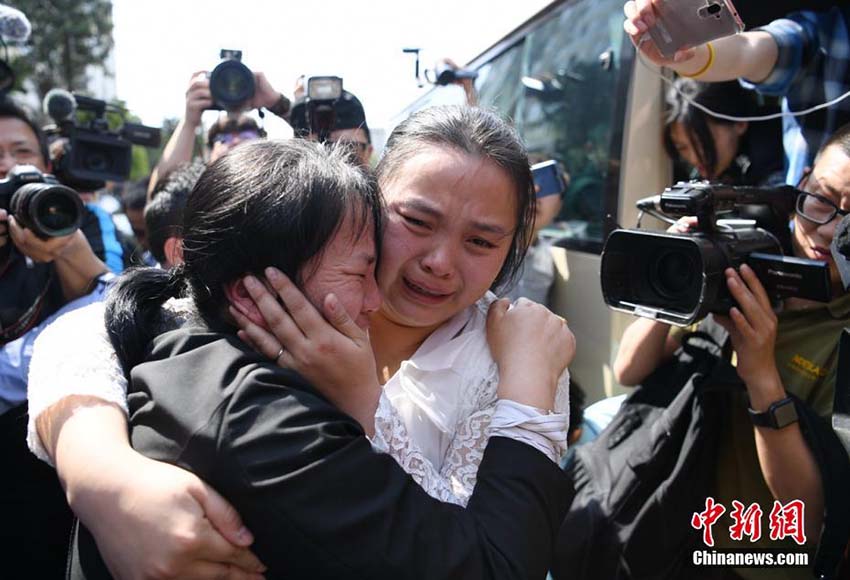 娘を探して24年、ついに再會(huì)果たした四川省のタクシー運(yùn)転手