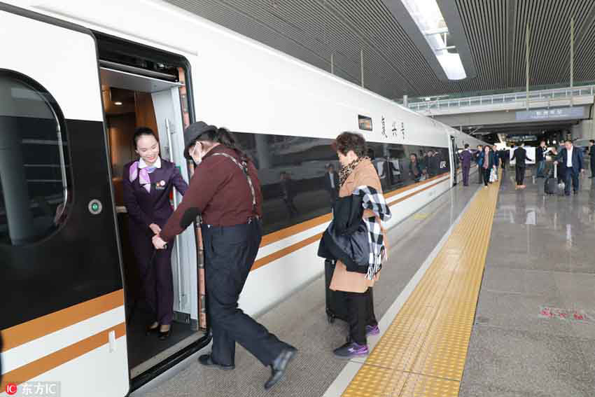 浙江省始発の北京行き「復(fù)興號」が初運(yùn)行、4時(shí)間半で北京に到著