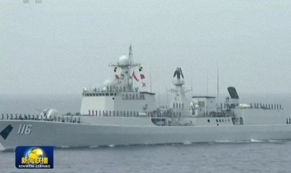 寫真で見る南中國海閲兵　中國海軍の7作戦群?軍艦48隻が參加