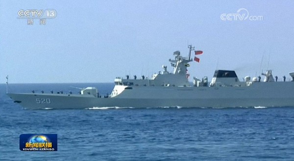 寫真で見る南中國海閲兵　中國海軍の7作戦群?軍艦48隻が參加