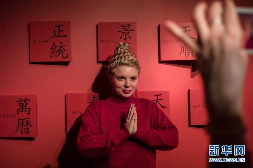 モスクワ?クレムリン宮殿で明代文化財(cái)企畫展開幕　ロシア