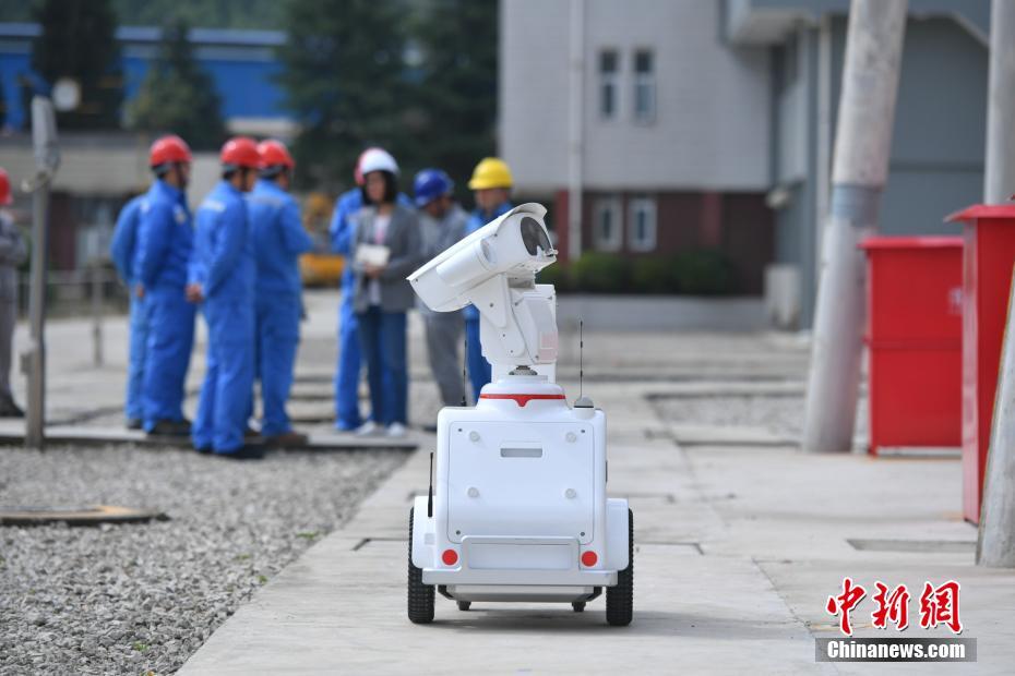 昆明供電局が點(diǎn)検にロボットを活用
