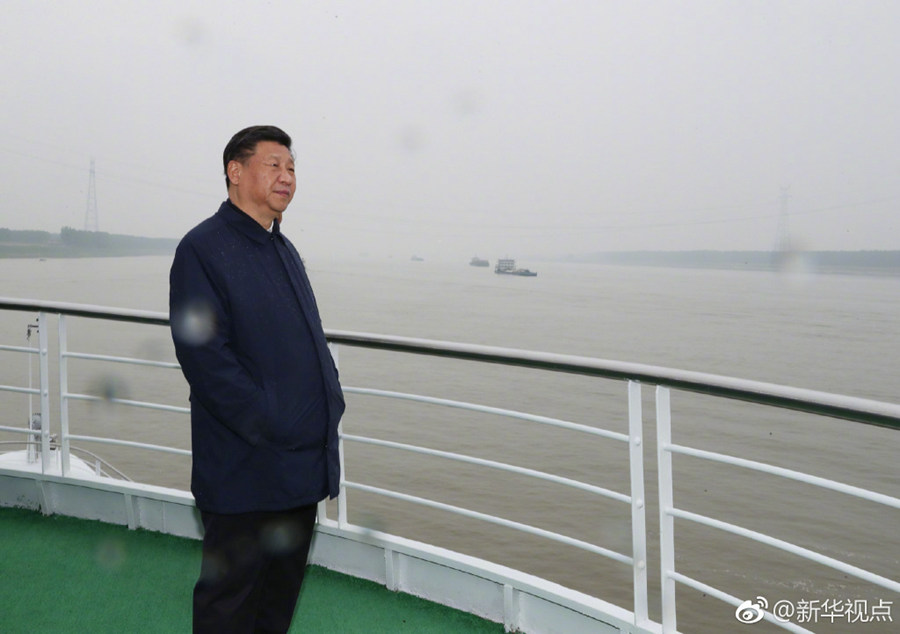 習(xí)近平総書(shū)記が船で長(zhǎng)江視察