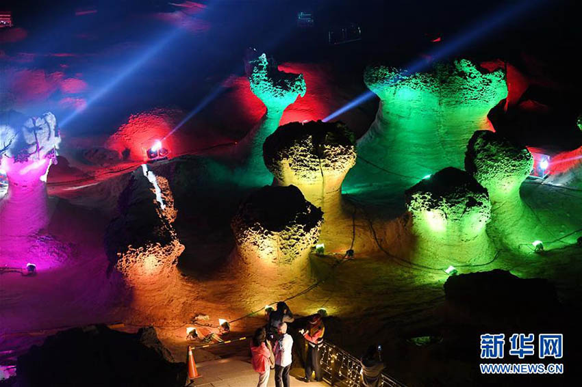 野柳地質(zhì)公園でイルミネーションショー開(kāi)催　臺(tái)灣地區(qū)