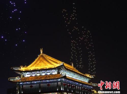 ドローンと明朝の城壁、文化とハイテクの「競演」