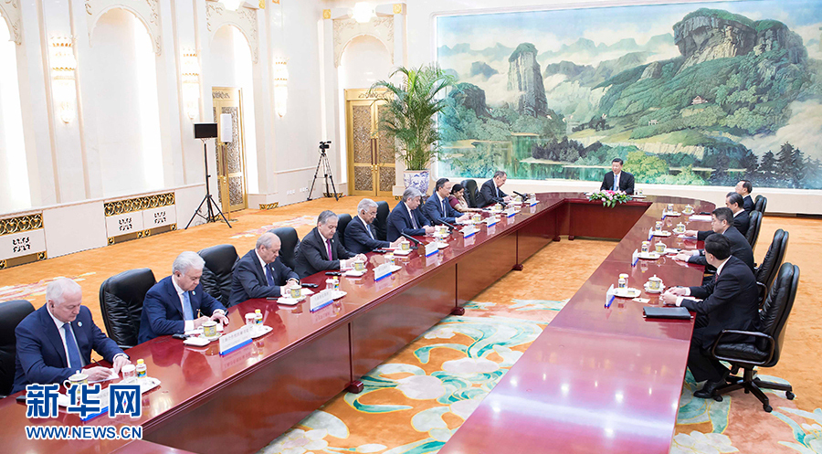 習(xí)近平主席が上海協(xié)力機構(gòu)代表と會談　「包括的協(xié)力を鋭意推進」