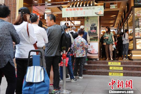 端午節(jié)まで1ヶ月半、上海市の店舗でちまきが続々登場