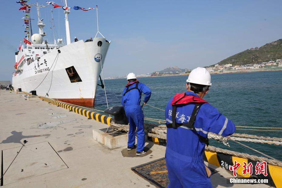 科學(xué)観測船「大洋1號」が中國自主開発深海裝備品の試験を完了