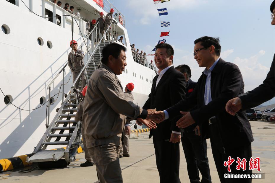 科學観測船「大洋1號」が中國自主開発深海裝備品の試験を完了