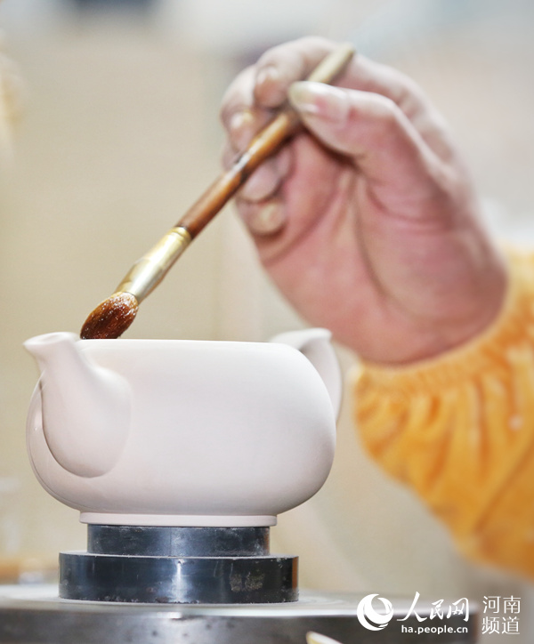 汝窯の製造工場が繁忙期突入　河南省