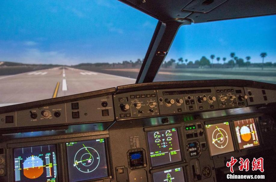 1日平均千人が訓(xùn)練、アジア最大の飛行シミュレーション訓(xùn)練基地
