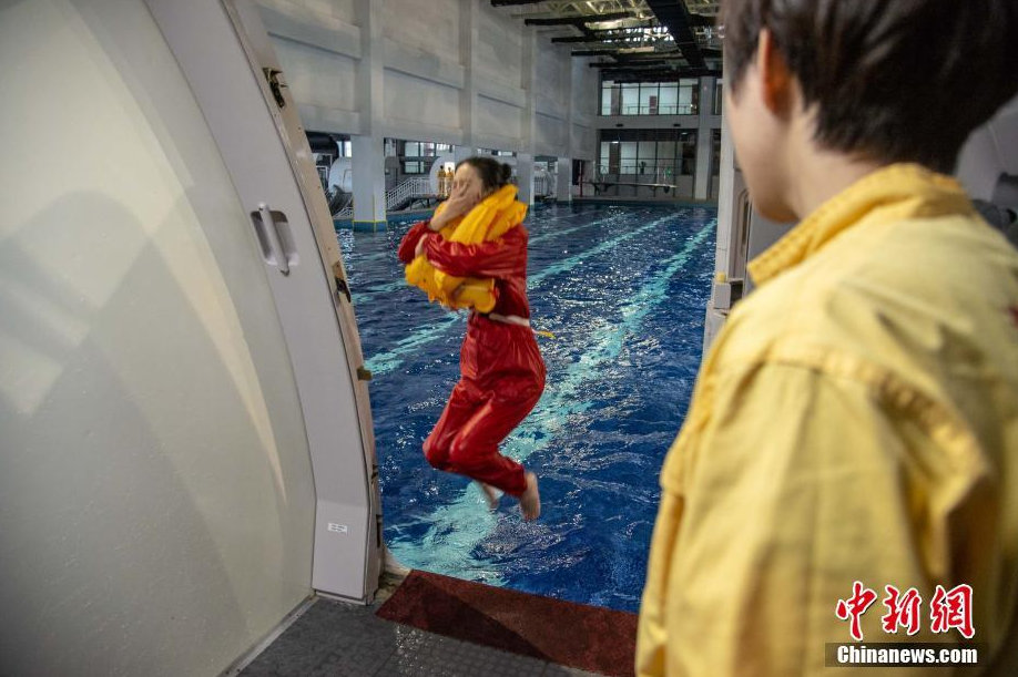 1日平均千人が訓(xùn)練、アジア最大の飛行シミュレーション訓(xùn)練基地