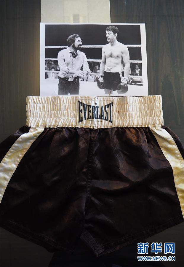 ハリウッドの名作映畫で使用された衣裝や小道具が香港に