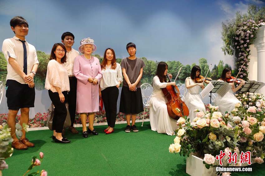 上海の蝋人形館に王室花園エリアオープン　來館者が宮廷文化を體験