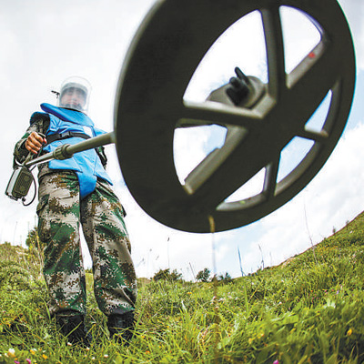 中國の平和維持部隊、地雷を除去して現(xiàn)地を守る
