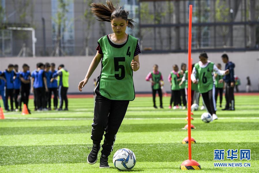 ウルムチ市の體育試験が「電子試験官」でより公正に