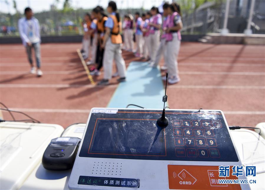 ウルムチ市の體育試験が「電子試験官」でより公正に