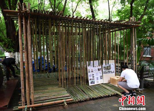 重慶大學(xué)の學(xué)生たちが制限時(shí)間8時(shí)間で作ったユニークな建築物