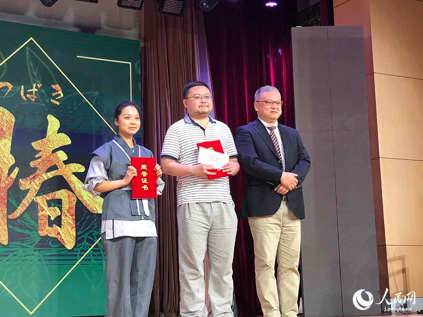 主役も脇役も熱演光る！北京第二外國語學(xué)院第37回演劇大會(huì)