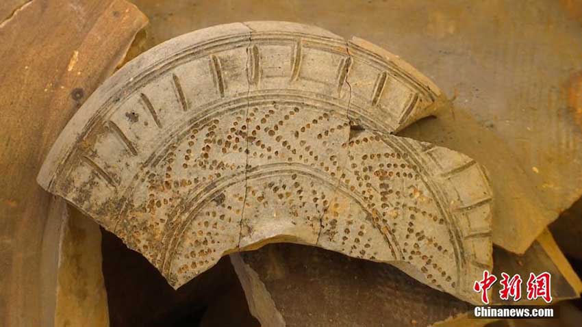 広西チワン族自治區(qū)貴港市で漢代の城を守るための堀を発見(jiàn)