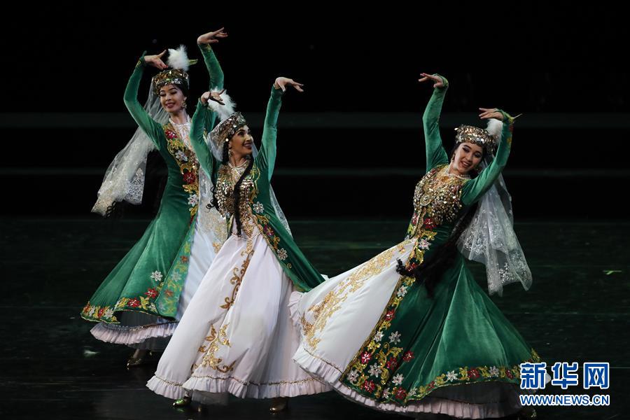 上海協(xié)力機(jī)構(gòu)?蕓術(shù)祭民族舞蹈パーティーが北京で開催