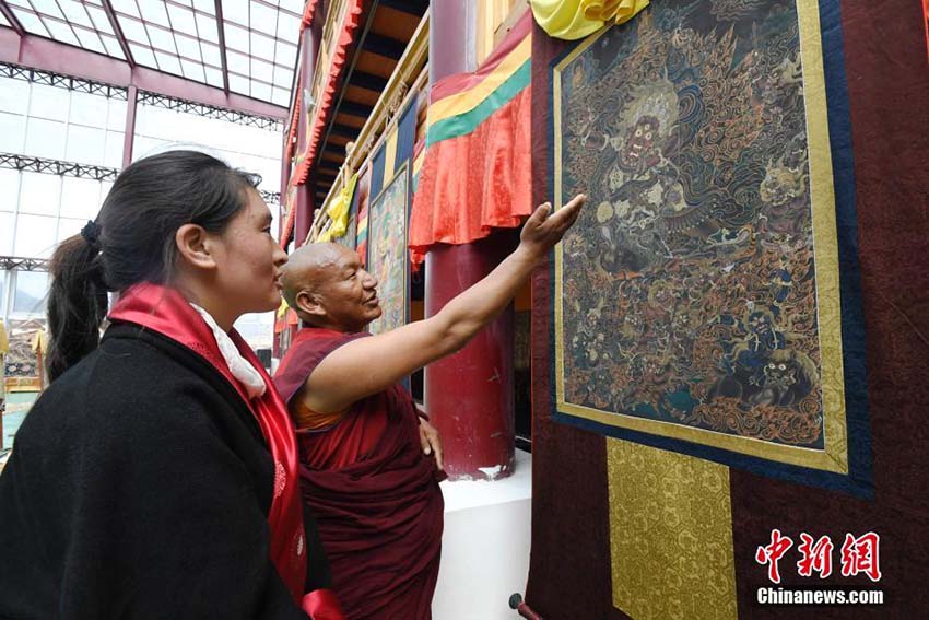 タンカ絵畫技術(shù)を伝承する四川省の覚囊タンカ蕓術(shù)伝習(xí)所