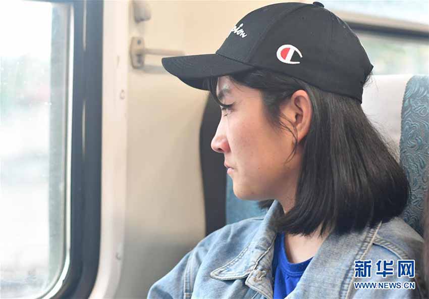 山間地の受験生たちの夢乗せて走る「高考専用列車」