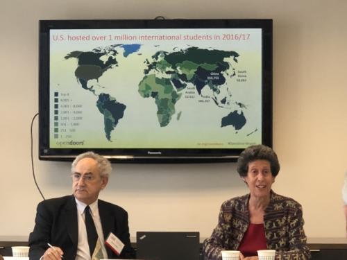 より良い就職チャンスのため帰國(guó)した中國(guó)人留學(xué)生、帰國(guó)後に高い満足感