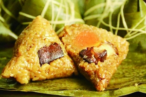 アワビちまきにピリ辛鶏ちまき、四川風(fēng)肉ちまきまで、ユニークちまき続々