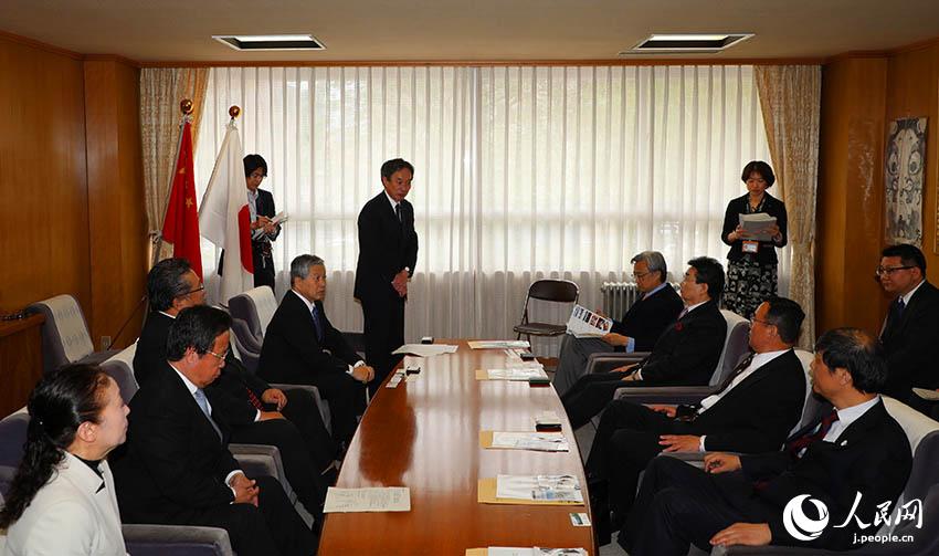 在日中國(guó)企業(yè)協(xié)會(huì)代表団が釧路訪問(wèn) 一帯一路で中日の新たな協(xié)力を