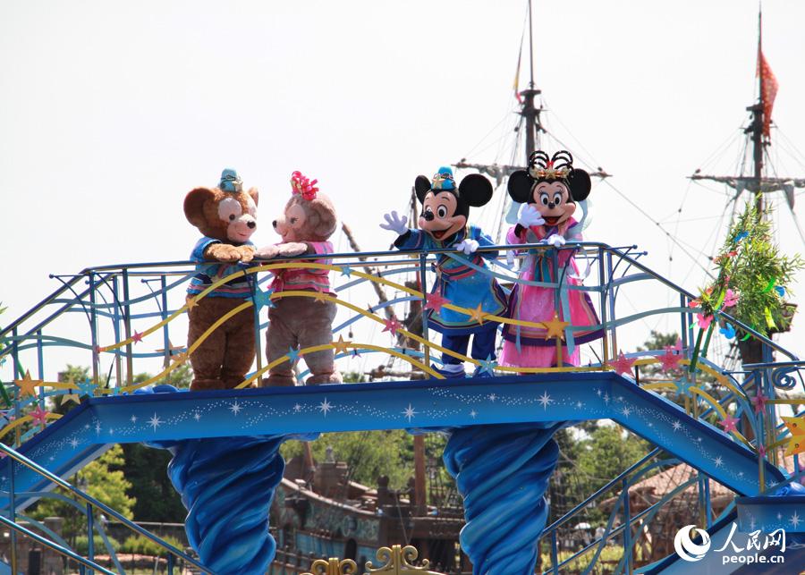 TDLとTDSで七夕プログラムスタート　ドナルドダックの誕生日祝いも