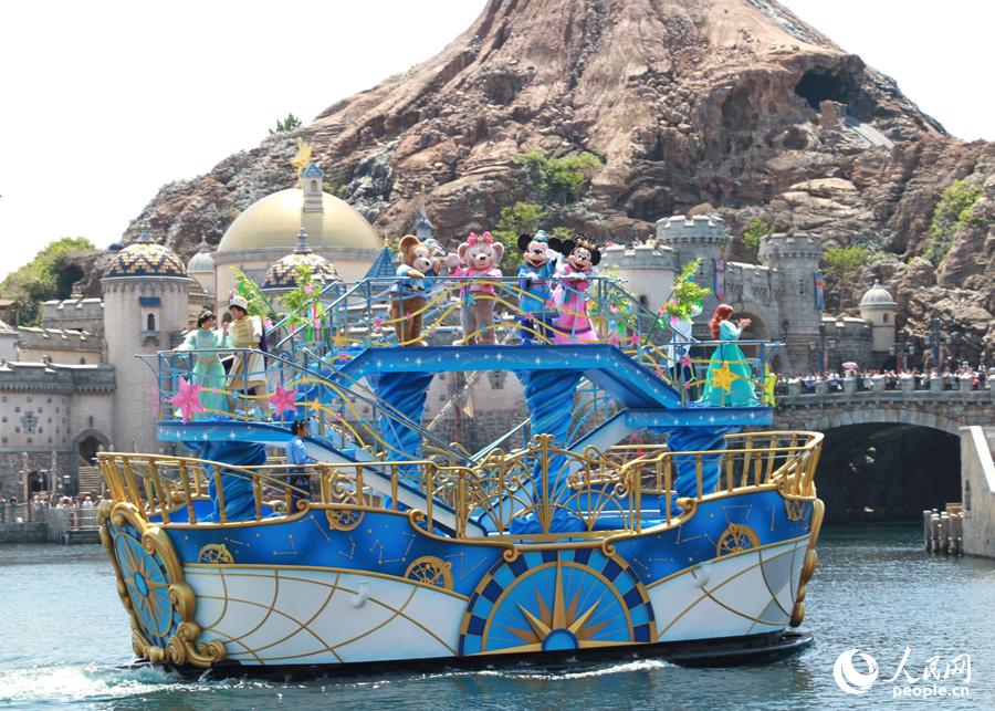 TDLとTDSで七夕プログラムスタート　ドナルドダックの誕生日祝いも