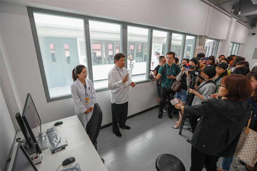 故宮博物院の文物醫(yī)院が初公開　ボランティアも始動