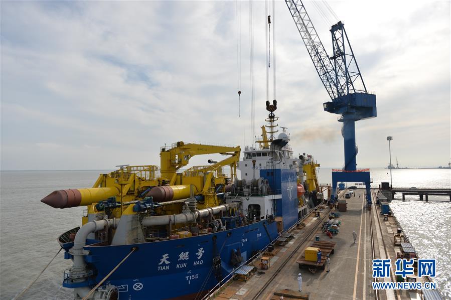 中國製ポンプ浚渫船「天鯤號(hào)」が初の試験航行に成功