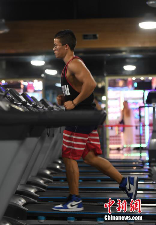 筋トレ続けて6年間、杭州市の大學生　多くのコンテストで優(yōu)勝