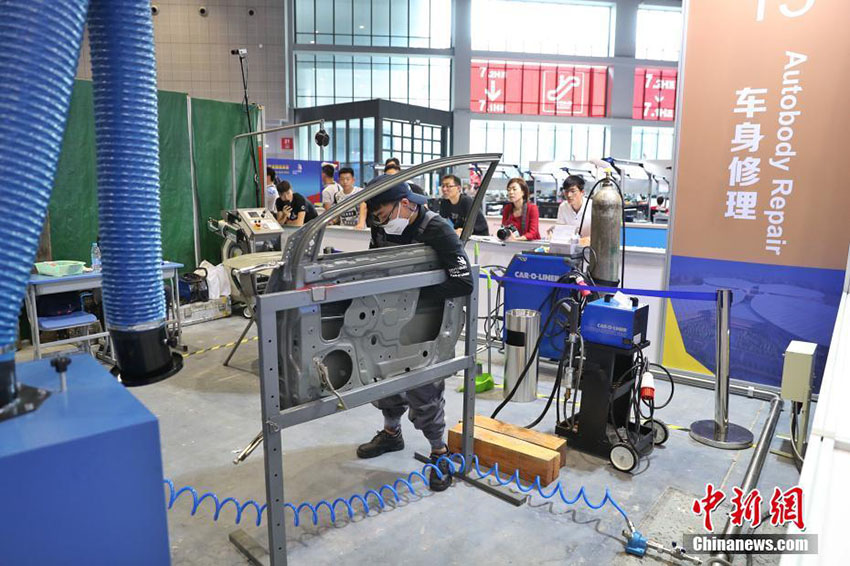 職人たちの熱き戦い繰り広げられる中國(guó)技能大會(huì)　上海市