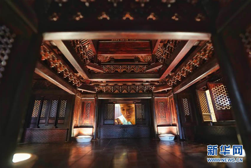 職人魂ここにあり！大城県の職人による手作りの故宮角樓模型　河北省