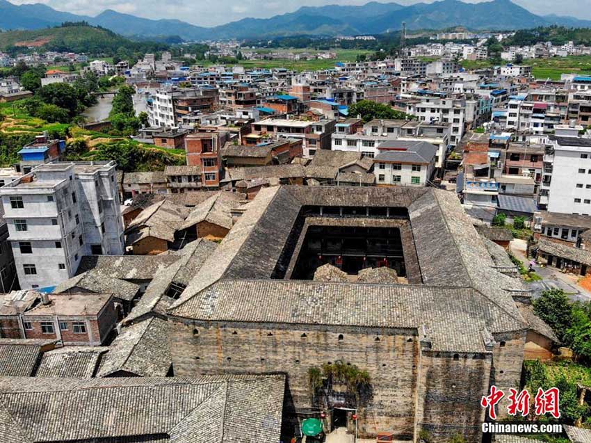 最高レベルの伝統(tǒng)建築が點(diǎn)在する「中國(guó)の囲屋の郷」　江西省