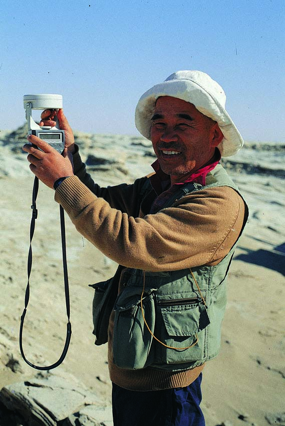 新疆を第二の故郷とし、改革開放以降の発展を見てきた僧侶?小島康譽(yù)氏