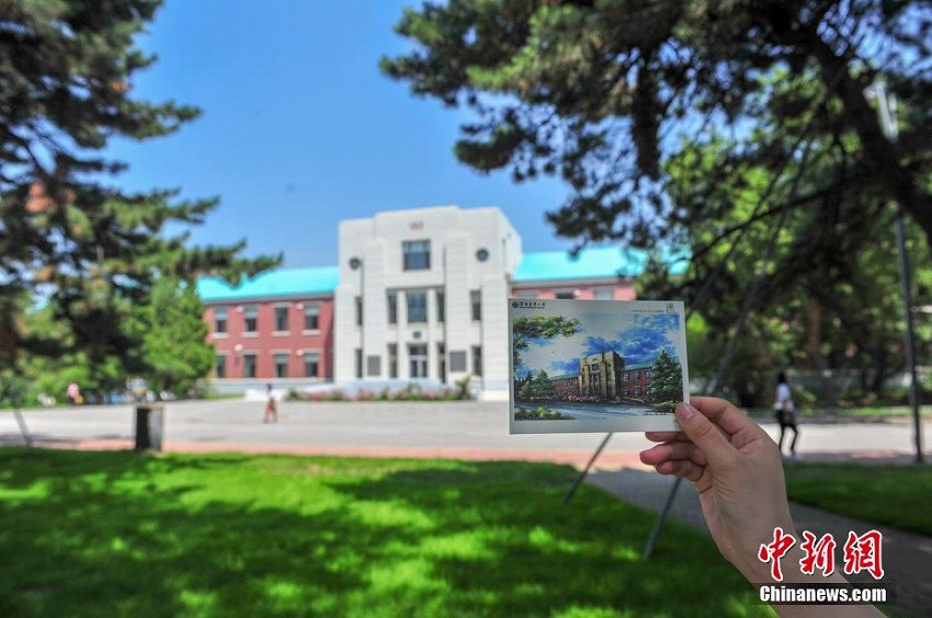 卒業(yè)生に人気沸騰！母校のキャンパス描いた絵ハガキセット　遼寧省