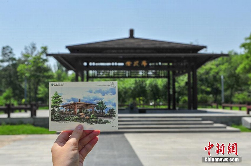 卒業(yè)生に人気沸騰！母校のキャンパス描いた絵ハガキセット　遼寧省