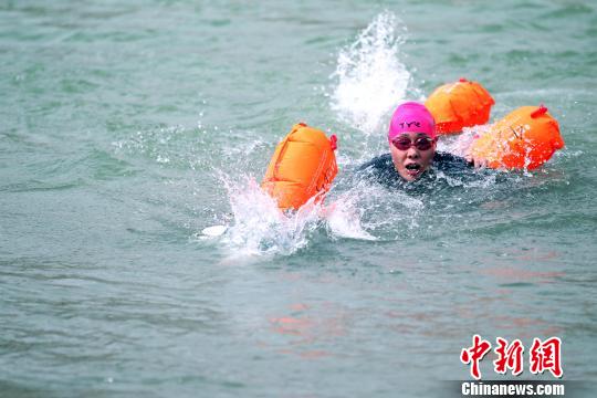 國(guó)內(nèi)外の選手たちが限界に挑戦！黃河渡河極限チャレンジ大會(huì)決勝戦