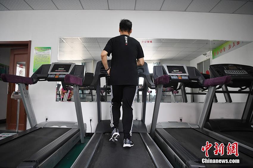 父親の入院きっかけに11ヶ月で80キロ以上のダイエットに成功した男性