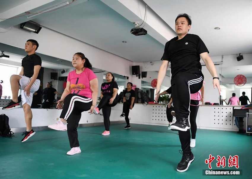 父親の入院きっかけに11ヶ月で80キロ以上のダイエットに成功した男性