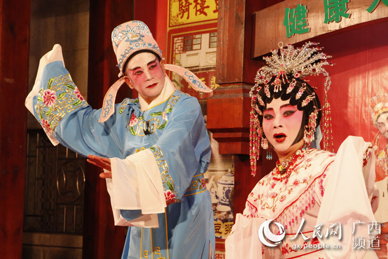 無形文化遺産「粵劇」を體験　海外メディアが見る広西2018