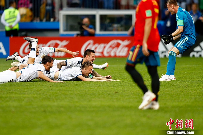 PK合戦を制し、開(kāi)催國(guó)ロシアが強(qiáng)豪スペイン下し、ベスト8進(jìn)出！