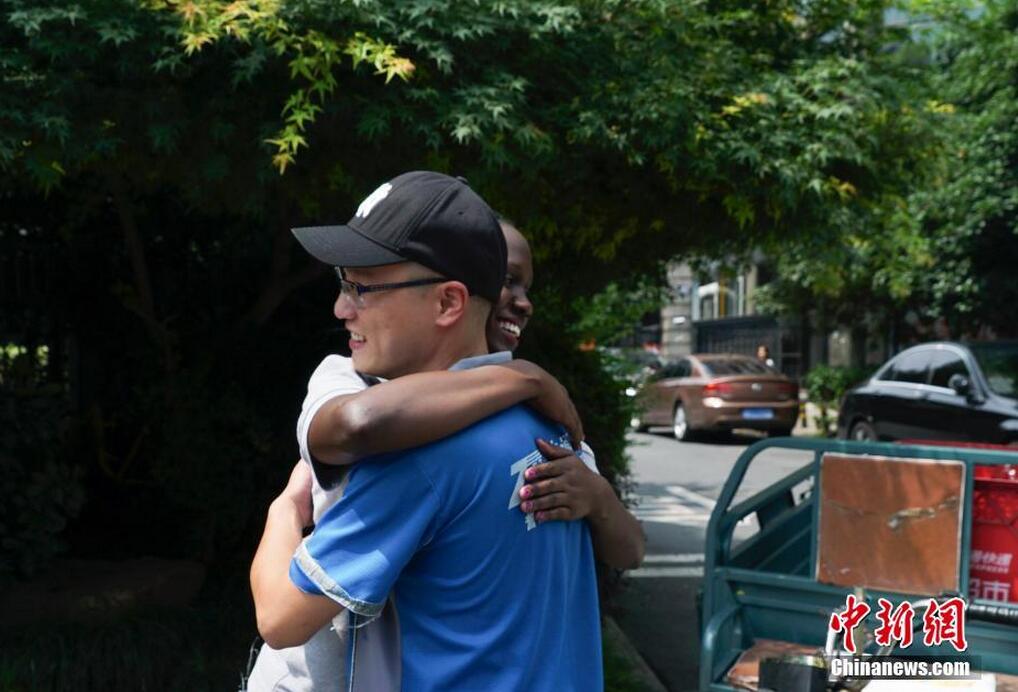 90後アフリカ女性「中國の宅配體験を國にもち帰る」